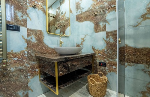 Tirana Hotel | Castle Boutique Hotel