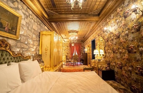 Tirana Hotel | Castle Boutique Hotel