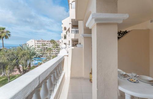 Los Cristianos Apartamento | Castle Harbour