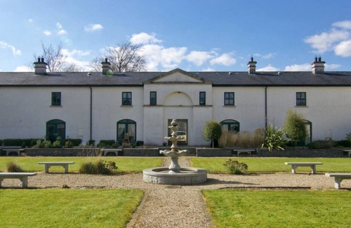 Enniskillen Casa | Castle Hume No.5 · Escape Ordinary at Castle Hume No.5 - 3 bedroom