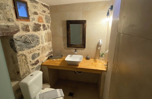 Kokkala Otro | Castlerizaraki