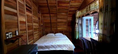 Quan Tom Cabina | Cat Tien Nature Hotel