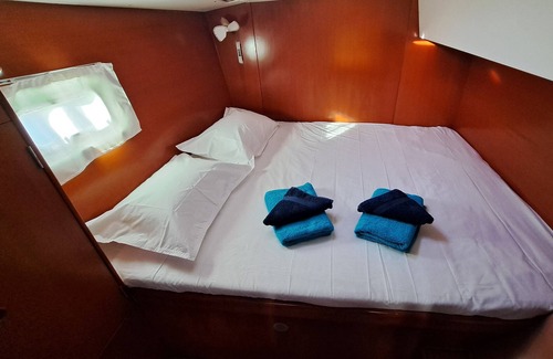 Bora Bora Alquiler De Eote | Cata all-inclusive Bora don't book before we make sure we have boat available