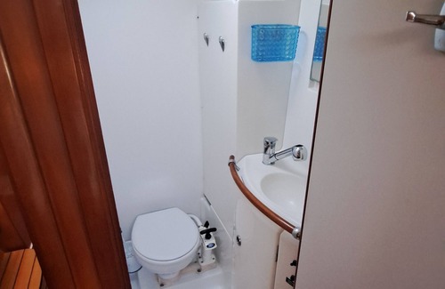 Bora Bora Alquiler De Eote | Cata all-inclusive Bora don't book before we make sure we have boat available