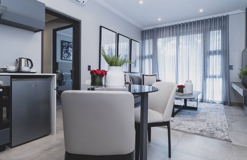 Greater Johannesburg Metropolitan Area Hotel | Catalyst Apartment Hotel by NEWMARK