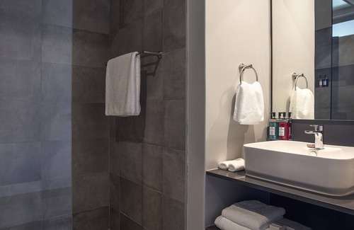 Greater Johannesburg Metropolitan Area Hotel | Catalyst Apartment Hotel by NEWMARK