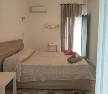 Contrada Pantano d'Arci Cama Y Desayuno | CATANIA AIRPORT ROOM BAGNO PRIVATO iN CAMERA