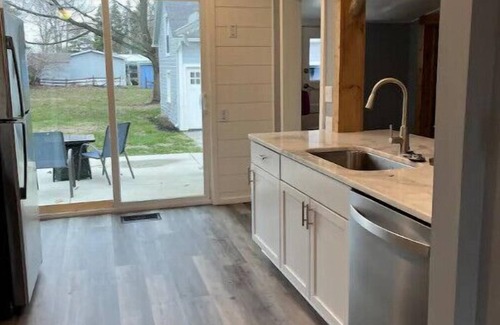 Gypsum Casa | Catawba Island - Walk to Ferry