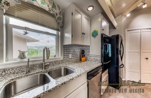 Ruidoso Downs Casa | Catch a "Tiger by the Tail"! Pet Friendly with pool table.