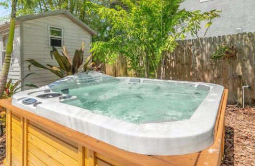Crystal Beach Casa | Catch the Breeze on Crystal Beach