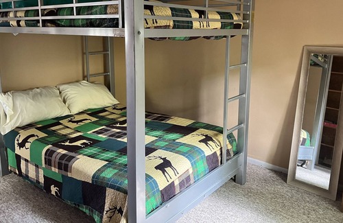 Eagle River Cabina | Siluro Casa Principal En el siluro del lago de la cadena de Lagos