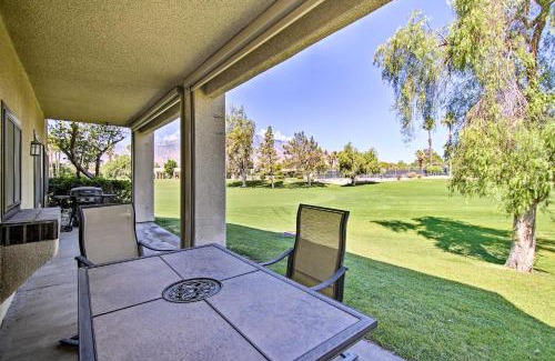 Palm Springs Apartamento | Cathedral City Condo on Golf Course with Patio!
