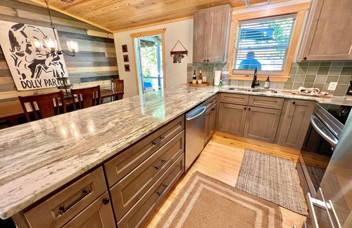 Caton Cabina | Catons Chapel 3 Bedroom Cabin by RedAwning