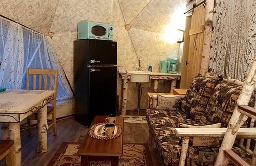 Hensonville Casa | Catskill Domeo - Romántica geodésica mágica Glamping Dome en las montañas Catskill