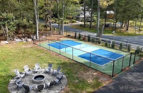 White Lake Casa | Catskills Hideaway with Heated Pool