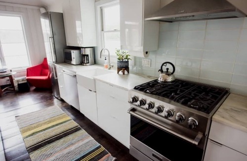 Roscoe Casa | Catskills Modern Lakefront Cottage