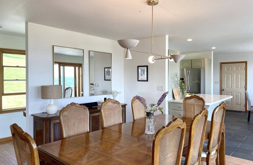 Jefferson Casa | Catskills Mountaintop House w/ HOT TUB and VIEWS!