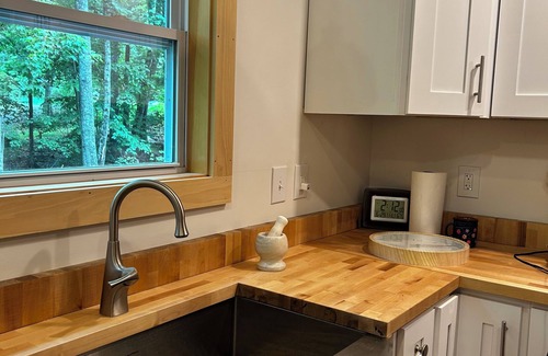 Dedham Cabaña | Cattail Cottage, on Green Lake Road, Dedham, Maine