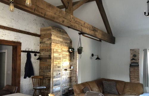 Markham Moor Cabaña | Cattlebeam Cottage, 3 bedroom converted barn with 2 bathrooms set in beautiful grounds