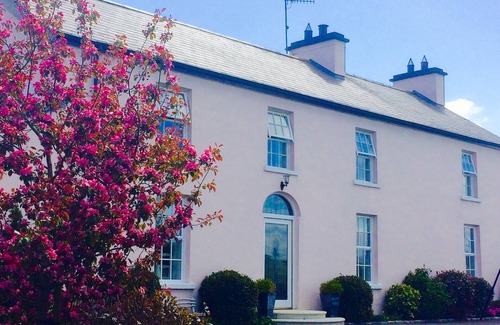 Newry Casa | Cavan House - Casa de campo georgiana de lujo al pie de las montañas de Morne