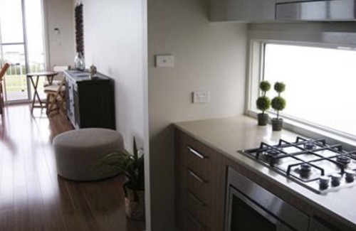 Caves Beach Hotel | Caves Coastal Bar & Bungalows