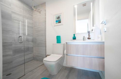 Seven Mile Beach Apartamento | Cayman Luxury Rentals at The Grove