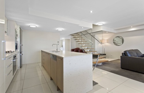 Rockhampton Casa | CBD Luxury Accommodation