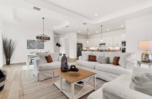 Punta Gorda Casa | CBW14724 Summary: Her