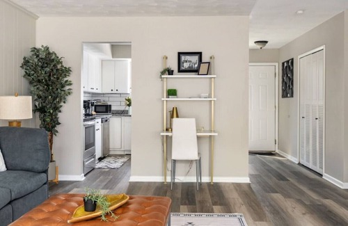 Heath Apartamento | Cedar and Oak - 2 BR, King Beds, Patio