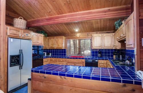 North Wawona Casa | Cedar Chalet