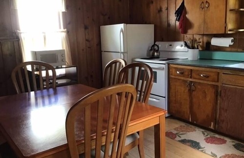 Cedarville Cabina | Cedar Cottage - Les Cheneaux Landing