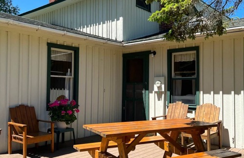 Cedarville Cabina | Cedar Cottage - Les Cheneaux Landing