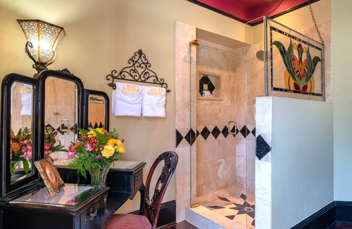 Downtown Historic District Cama Y Desayuno | Cedar House Inn