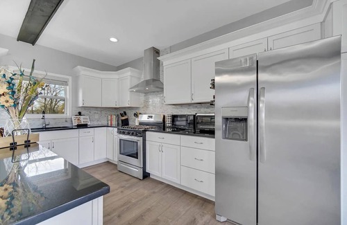 Cedar Lake Casa | Cedar Lake A-Frame near Lighthouse and Public Beach