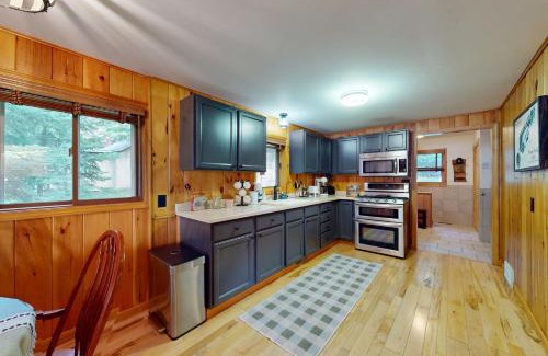 Phelps Casa | Cedar Perch Cabin