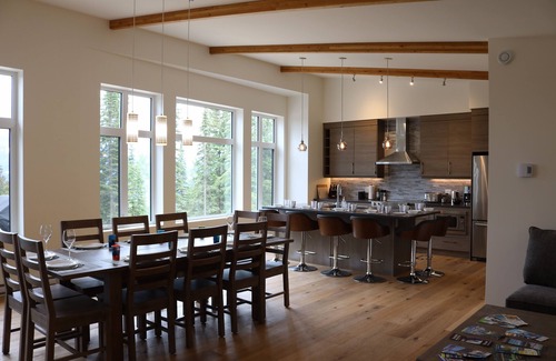 Golden Casa | Ski in Ski Out - Casa adosada de 4 habitaciones / 3. 5 baños en Kicking Horse Mountain Resort