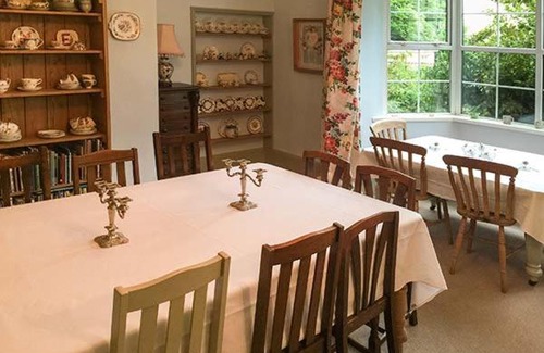 Whitchurch Casa | Cedars House