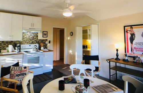 Studio City Apartamento | "Celebrity Hideway" Hermoso apartamento apartado. capacidad para 4 personas