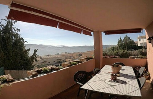 Cenes de la Vega Casa | Cenes De La Vega: Casa con jardín