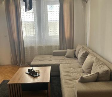 Ub Apartamento | Centar stan na dan Ub