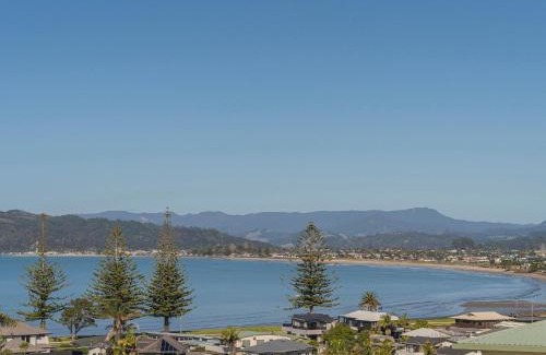 Whitianga Casa | Centennial Seascape - Whitianga Holiday Home