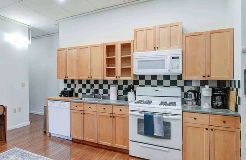 Midtown Village Apartamento | Center City Gem - 3BR Near Rittenhouse & Old City