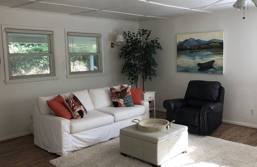 Silver Point Casa | Center Hill Lake Cottage