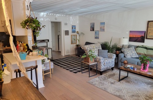 Alamitos Beach Condominio | CENTER OF IT ALL, BEACH, MARINA, CITY, & FREE UNDERGROUND PARKING