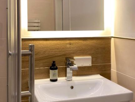 Stadtbezirke 01 Apartamento | CENTER STUDIO EXTRA COMFORT luxury double bed kitchen
