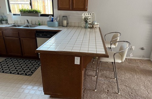 Temecula Casa | Centered near freeways/ 10min drive from the Temecula Valley Vinyards