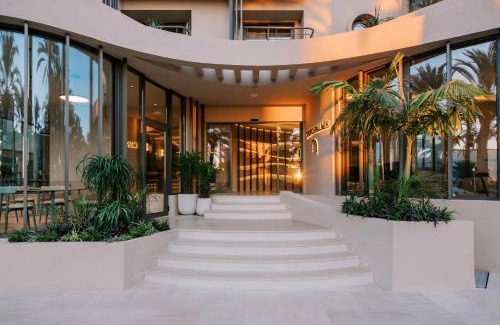 Rhodes Hotel | Cento Palme