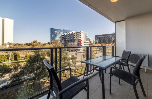 City West Apartamento | Central 1-Bed with Parking BBQ and Indoor Pool