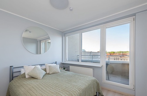 Liberty Avenue Apartamento | Central 2 BD Apartment by Hostlovers