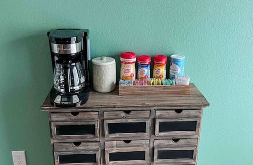 Spokane Apartamento | Central 3/2, garage, private yard, walk to arena, EV charger